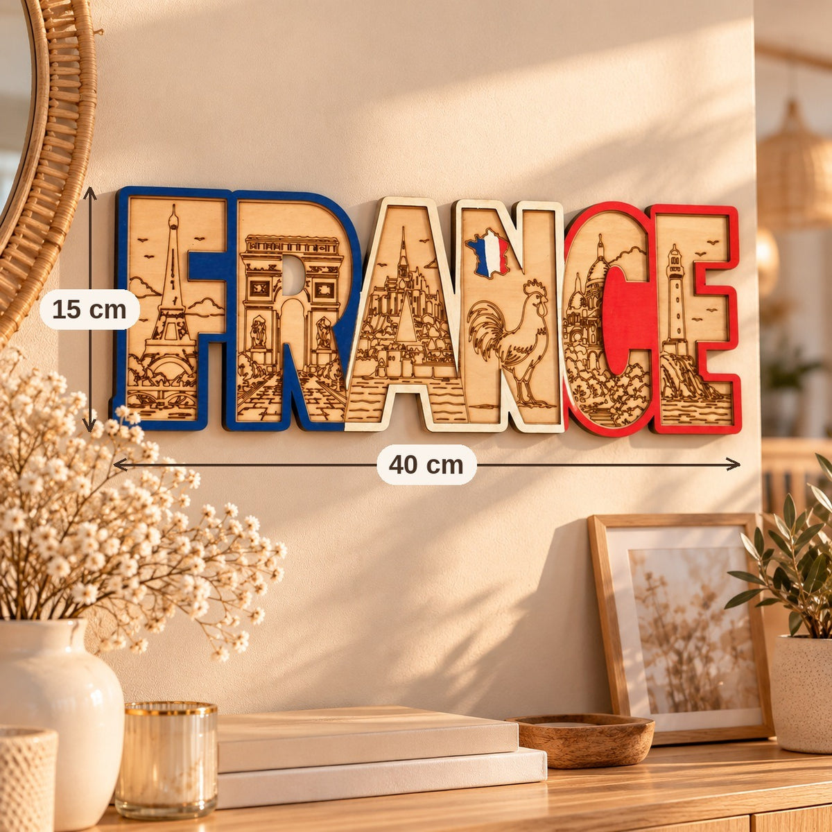Dimensions de la décoration FRANCE en bois : 40 x 15 cm