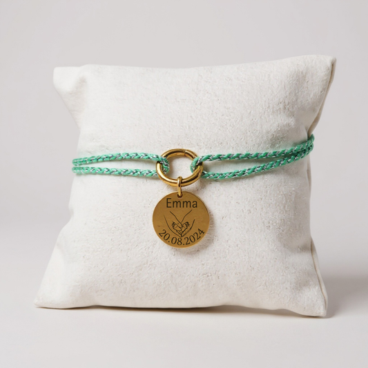 Bracelet personnalisé avec médaille dorée – Cordon tressé coloré à graver "Naissance"
